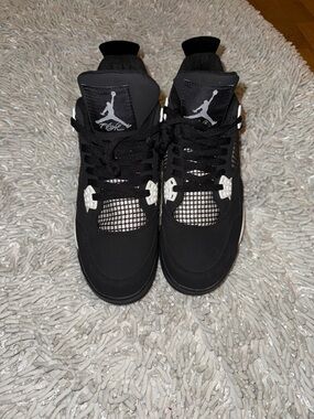 Nike Air Jordan 4 Retro Black White